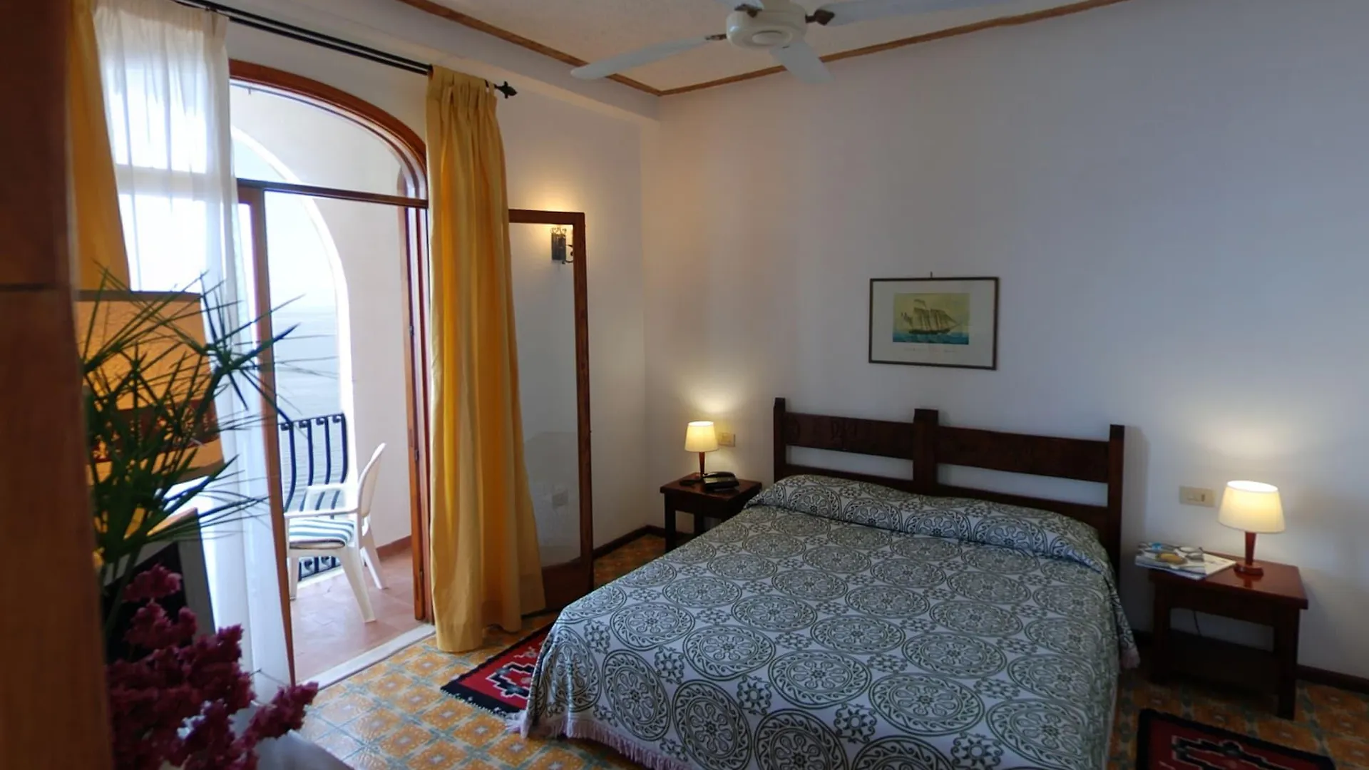 Hotel Carasco Lipari  4*, Lipari (Isola Lipari)