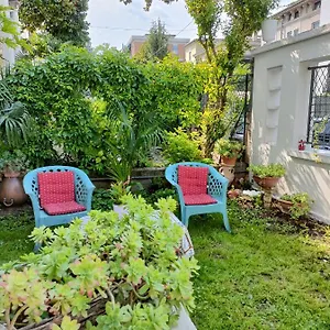 Chez Martha , Verona Italia